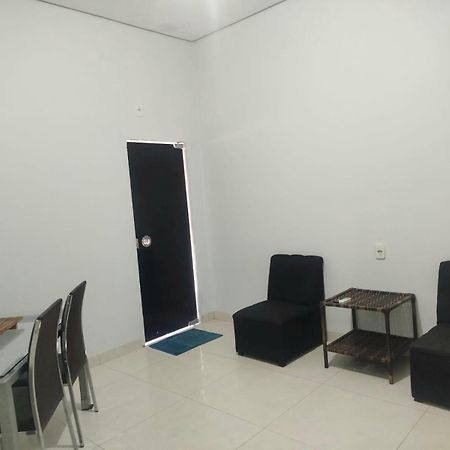 Casa De Hospedes Proximo Ao Aeroporto Palmas  Bagian luar foto